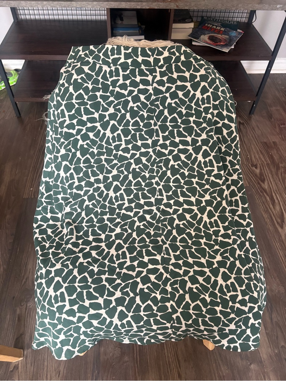 🦒 SHEIN Green & White Animal Print Midi / Maxi Skirt 🦒 Large 🦒